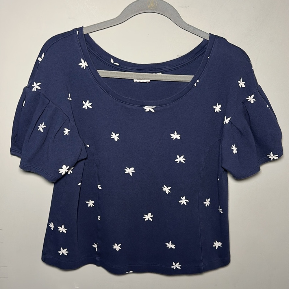 Anthropologie Navy Blue Floral puff sleeves Women's Top